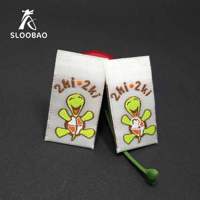 Logo proprio personalizzato Et - Resin Art Logo recensione e prezzo