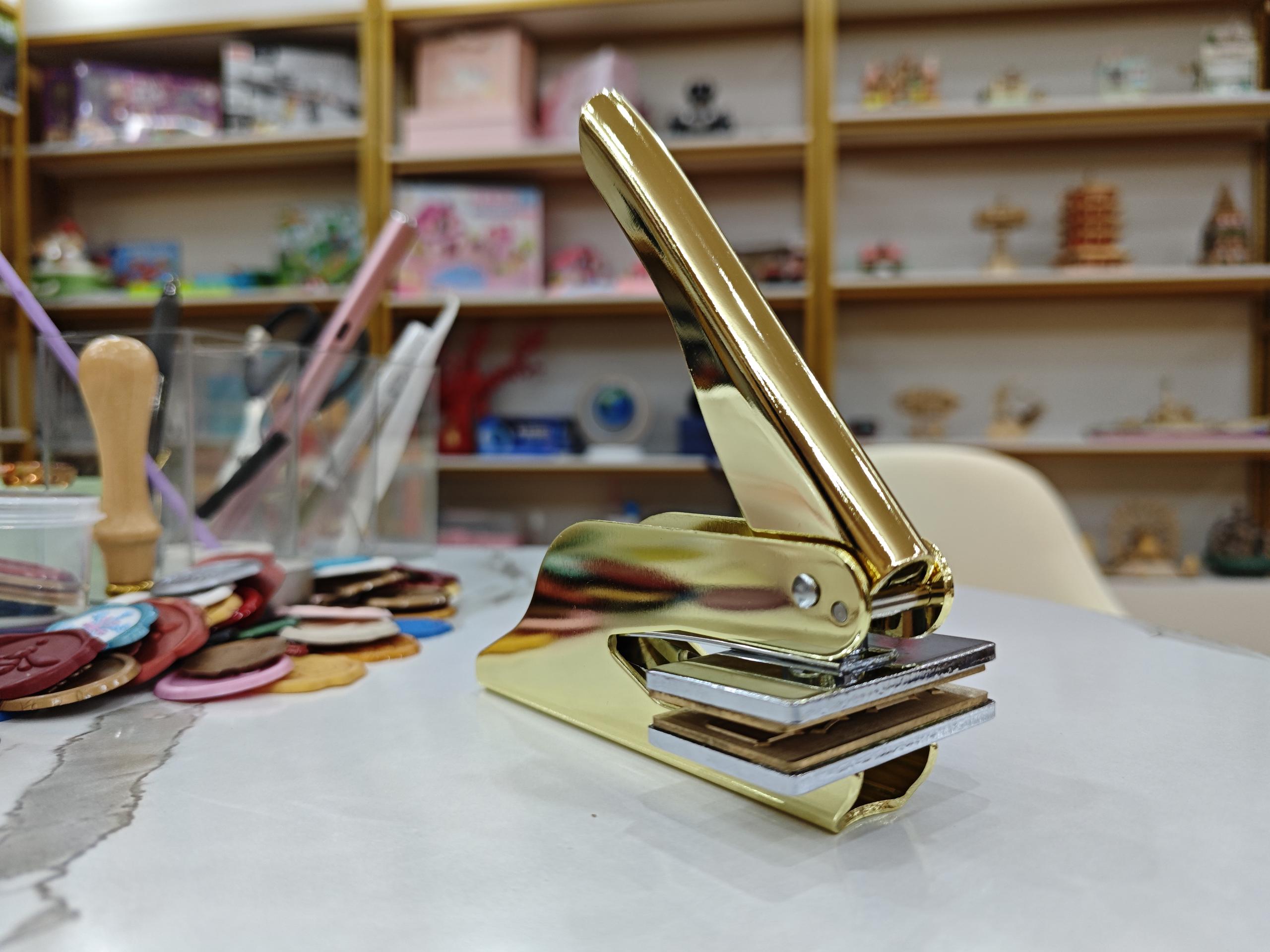 Timbro per goffratura personal - Resin Art Logo recensione e prezzo